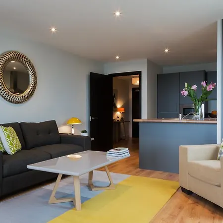 アパート Your Base Dublin - Sandyford Goatstown