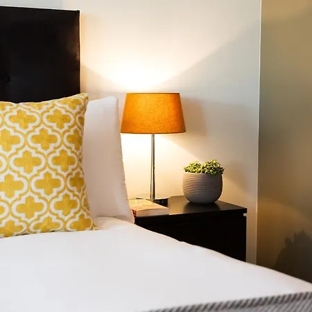 Your Base Dublin - Sandyford Apartment Goatstown